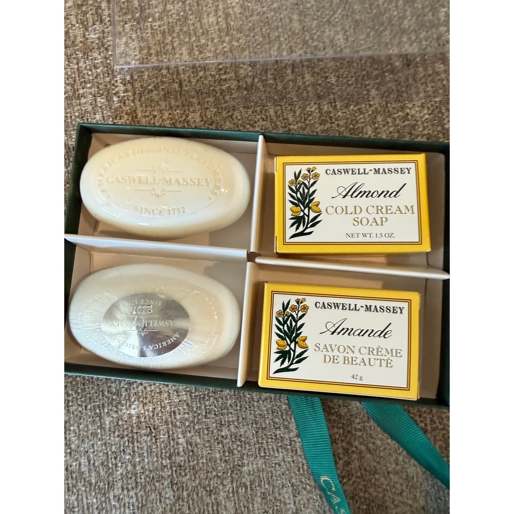 Caswell-Massey Almond Cold Cream Soap Gift Set‎ 4 Bars Amande  Total NEW